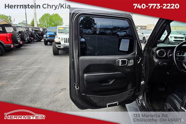2022 Jeep Wrangler Unlimited Sahara Altitude