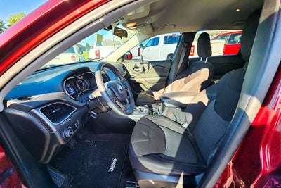 2019 Jeep Cherokee Latitude