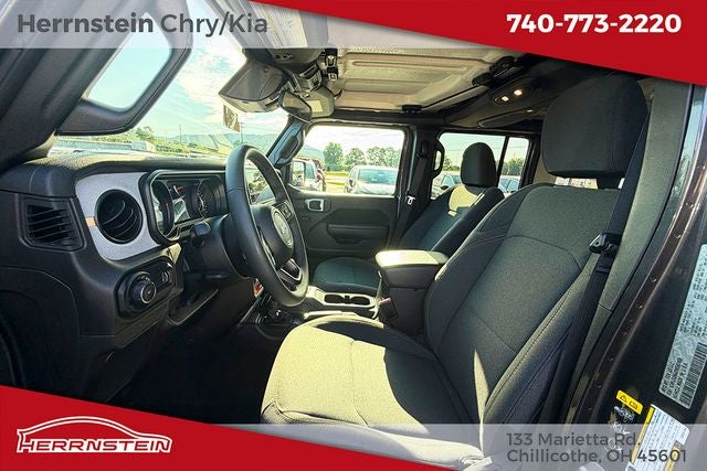 2025 Jeep Wrangler 4-Door Willys 4x4