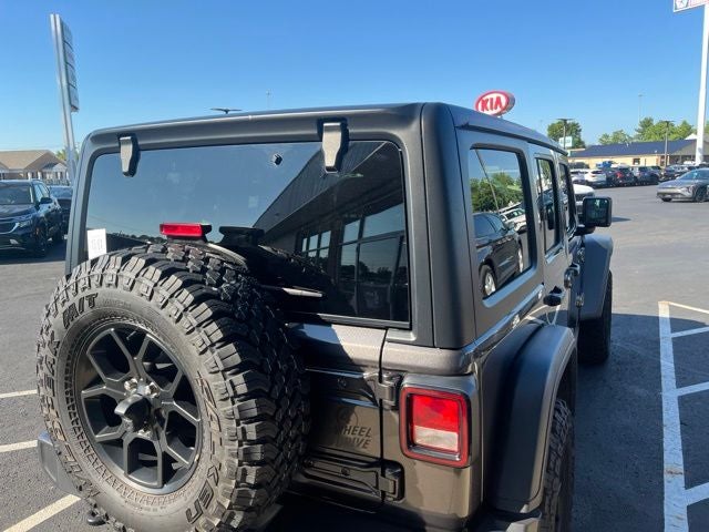 2025 Jeep Wrangler 4-Door Willys 4x4