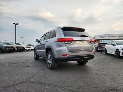 2020 Jeep Grand Cherokee Laredo E