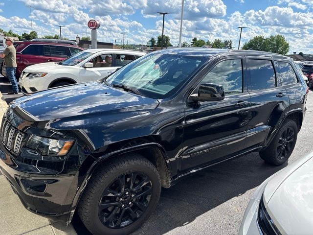 2021 Jeep Grand Cherokee Laredo X 4x4