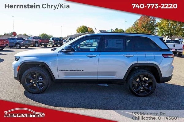 2024 Jeep Grand Cherokee GRAND CHEROKEE ALTITUDE 4X4 in Chillicothe, OH - Herrnstein Auto Group