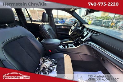 2023 Jeep Grand Cherokee Altitude 4x4