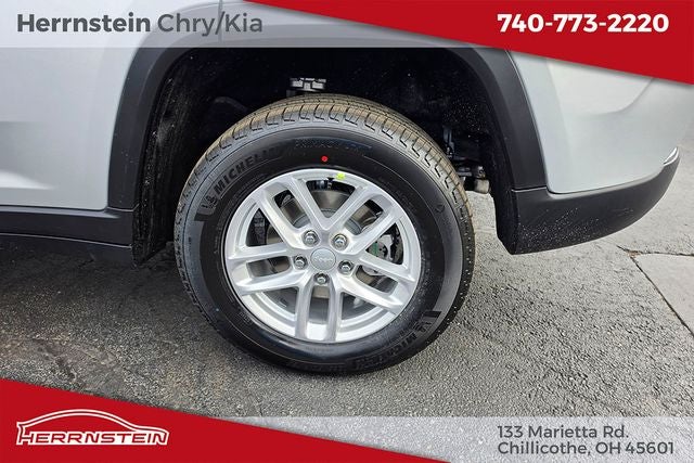 2026 Jeep Grand Cherokee GRAND CHEROKEE LAREDO X 4X4