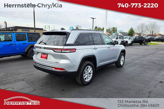 2026 Jeep Grand Cherokee GRAND CHEROKEE LAREDO X 4X4