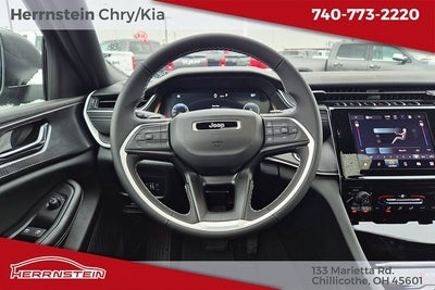 2025 Jeep Grand Cherokee GRAND CHEROKEE LAREDO X 4X4