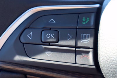 2027 Jeep Grand Cherokee Laredo