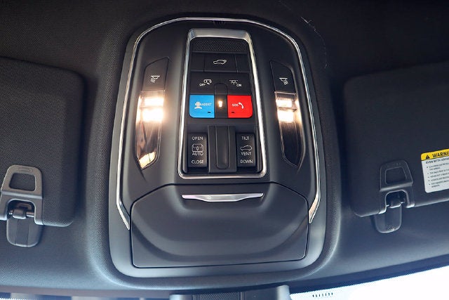 2027 Jeep Grand Cherokee Laredo