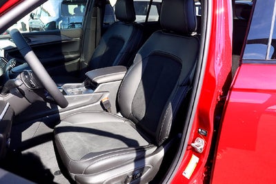 2027 Jeep Grand Cherokee Laredo