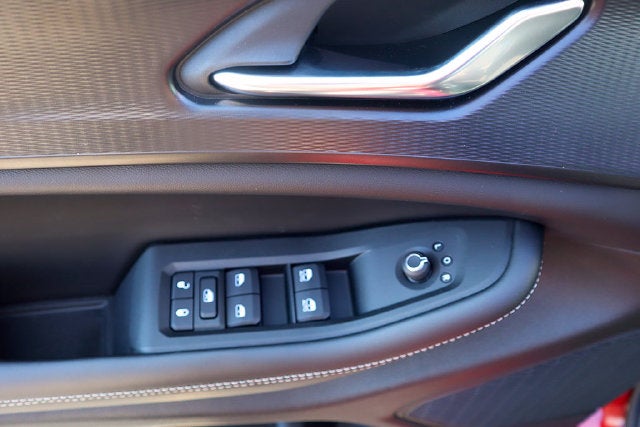 2027 Jeep Grand Cherokee Laredo