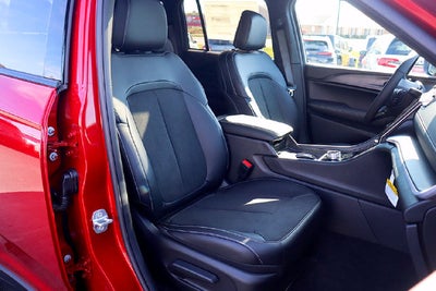 2027 Jeep Grand Cherokee Laredo