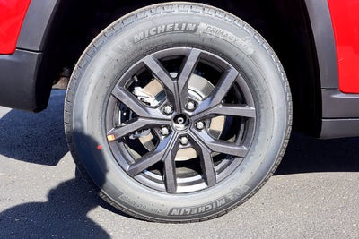 2027 Jeep Grand Cherokee Laredo