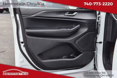 2023 Jeep Grand Cherokee L Laredo 4x4