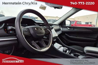 2023 Jeep Grand Cherokee L Laredo 4x4