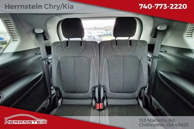 2023 Jeep Grand Cherokee L Laredo 4x4