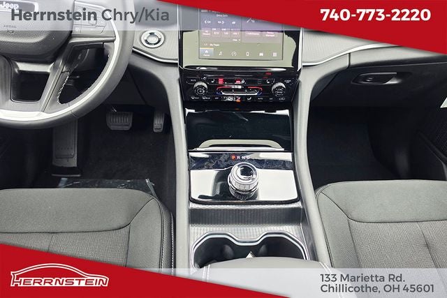 2026 Jeep Grand Cherokee GRAND CHEROKEE L LAREDO X 4X4