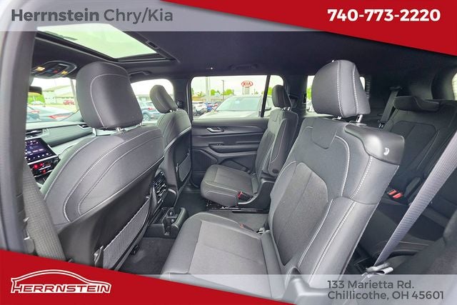 2026 Jeep Grand Cherokee GRAND CHEROKEE L LAREDO X 4X4