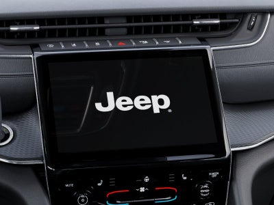 2027 Jeep Grand Cherokee Laredo