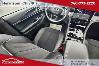 2025 Jeep Grand Cherokee L Altitude X 4x4