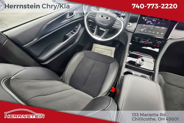 2025 Jeep Grand Cherokee L Altitude X 4x4