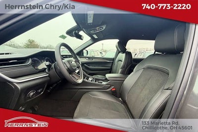 2026 Jeep Grand Cherokee GRAND CHEROKEE L LAREDO ALTITUDE 4X4