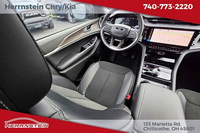 2026 Jeep Grand Cherokee GRAND CHEROKEE L LAREDO ALTITUDE 4X4