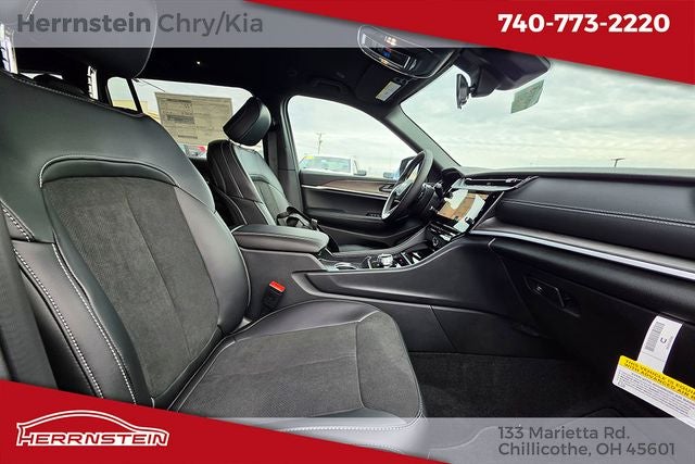 2026 Jeep Grand Cherokee GRAND CHEROKEE L LAREDO ALTITUDE 4X4