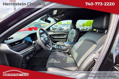 2026 Jeep Grand Cherokee GRAND CHEROKEE L LAREDO ALTITUDE 4X4
