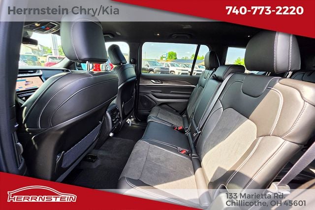 2026 Jeep Grand Cherokee GRAND CHEROKEE L LAREDO ALTITUDE 4X4