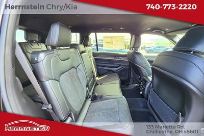 2026 Jeep Grand Cherokee GRAND CHEROKEE L LAREDO ALTITUDE 4X4