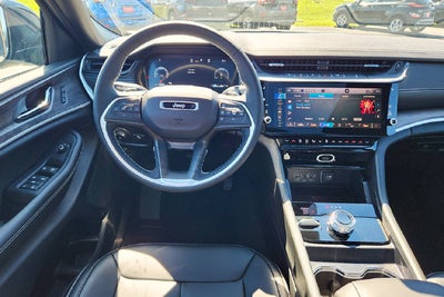 2027 Jeep Grand Cherokee Base