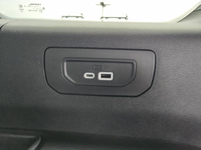2027 Jeep Grand Cherokee Base