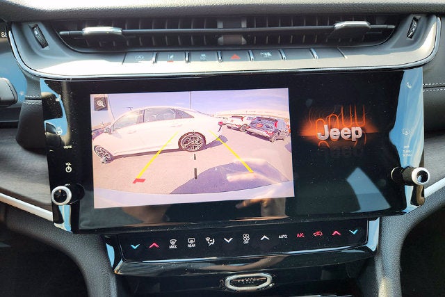 2026 Jeep Grand Cherokee Base