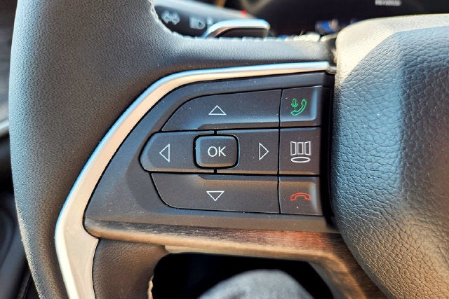 2026 Jeep Grand Cherokee Base
