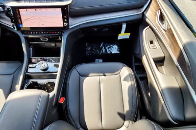 2026 Jeep Grand Cherokee Base
