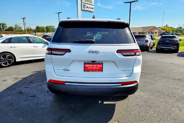 2026 Jeep Grand Cherokee Base