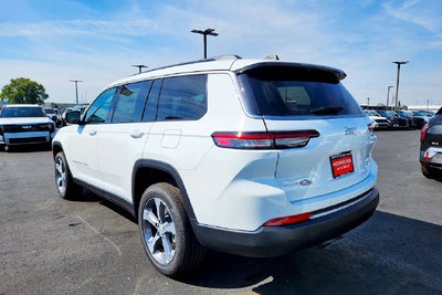 2026 Jeep Grand Cherokee Base
