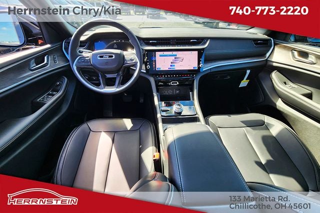 2027 Jeep Grand Cherokee Base
