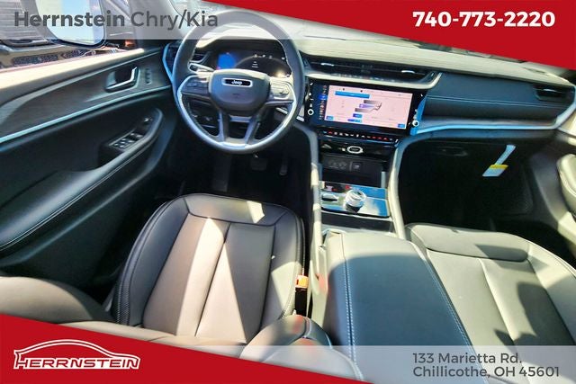 2027 Jeep Grand Cherokee Base