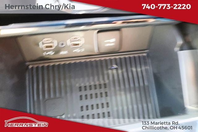 2027 Jeep Grand Cherokee Base