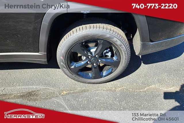 2027 Jeep Grand Cherokee Base