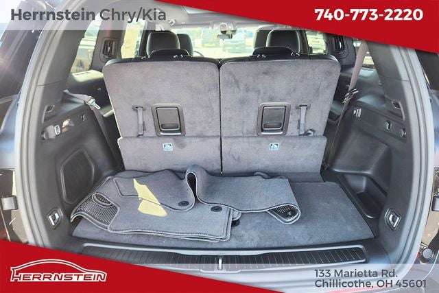 2027 Jeep Grand Cherokee Base