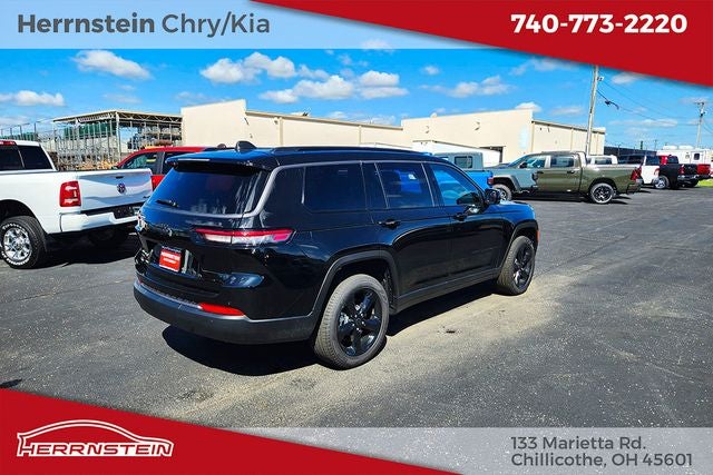 2027 Jeep Grand Cherokee Base