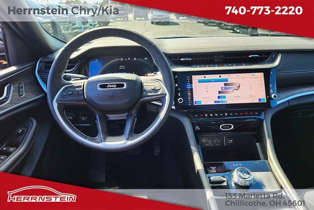 2027 Jeep Grand Cherokee Base