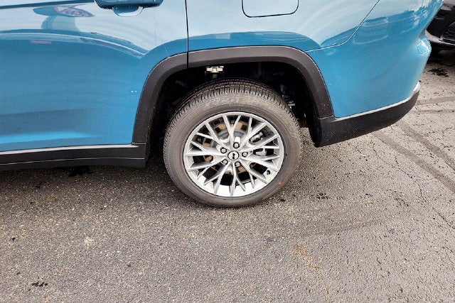2027 Jeep Grand Cherokee Base