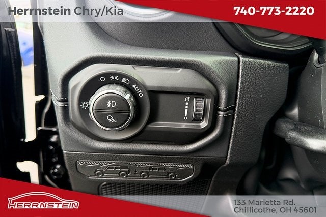 2026 Jeep Gladiator GLADIATOR SAHARA 4X4