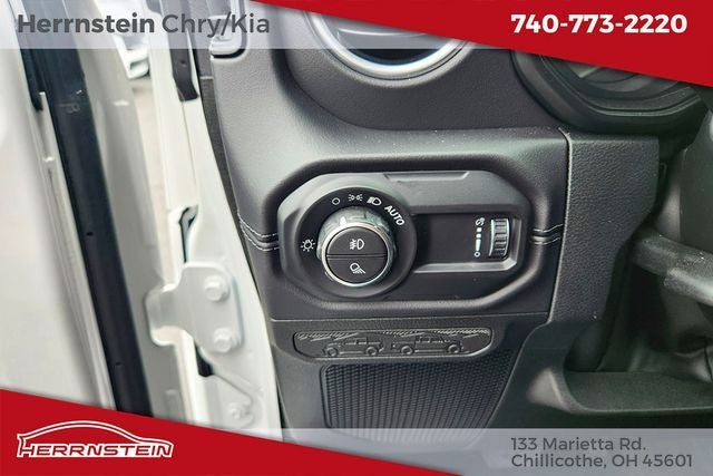 2026 Jeep Gladiator GLADIATOR SAHARA 4X4
