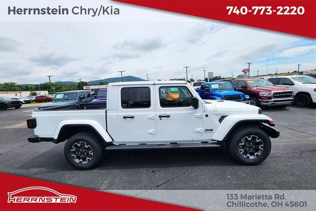 2026 Jeep Gladiator GLADIATOR SAHARA 4X4