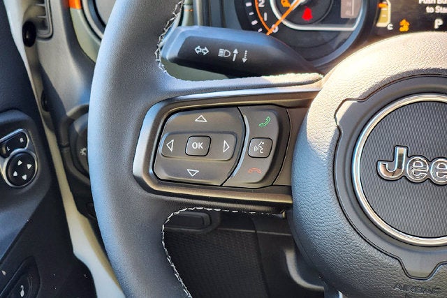2027 Jeep Gladiator Base